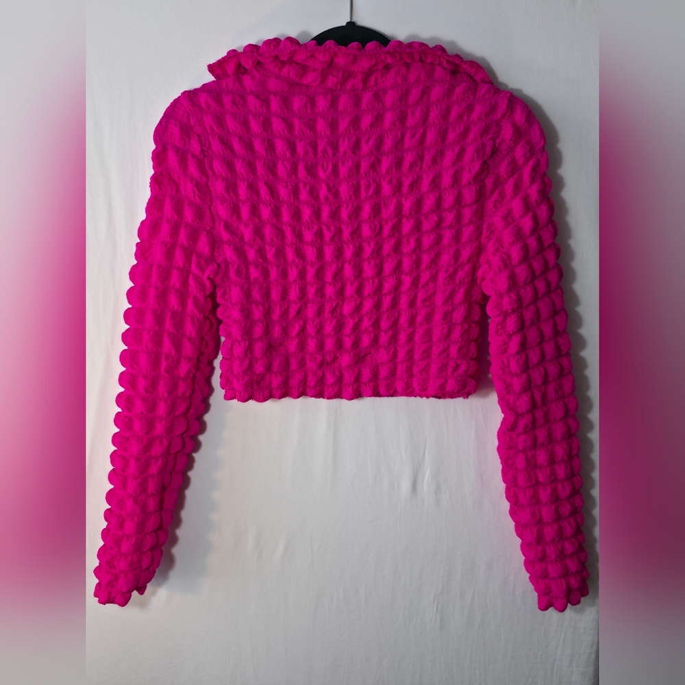 LOVE Hot Pink 3D Bubble Scrunchie Long Sleeve Cropped Retro Y2K Barbiecore Crop - Picture 3 of 9